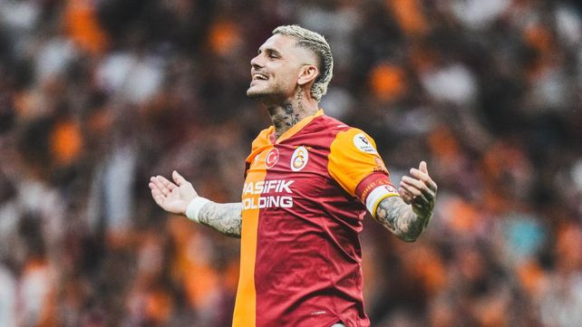 Mauro Icardi celebra con la hinchada del Galatasaray su regreso al fútbol y al gol.&nbsp;