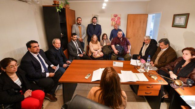 En la audiencia de conciliación conformaron mesa técnica de discusión que debatirá los puntos del conflicto docente con el Gobierno.&nbsp;