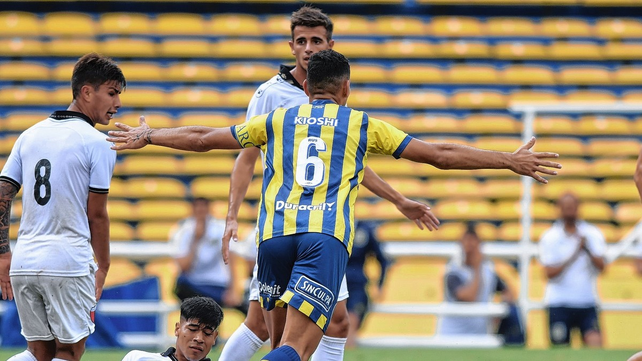 Colón cayó en un duelo clave en Reserva frente a Central