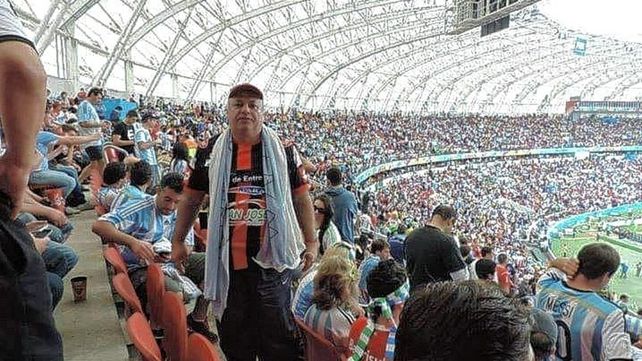 Falleció el relator de fútbol de Paraná, Rubén Gey