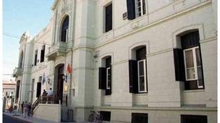 Malestar por la falta de pago a reemplazantes en el Ministerio de Salud