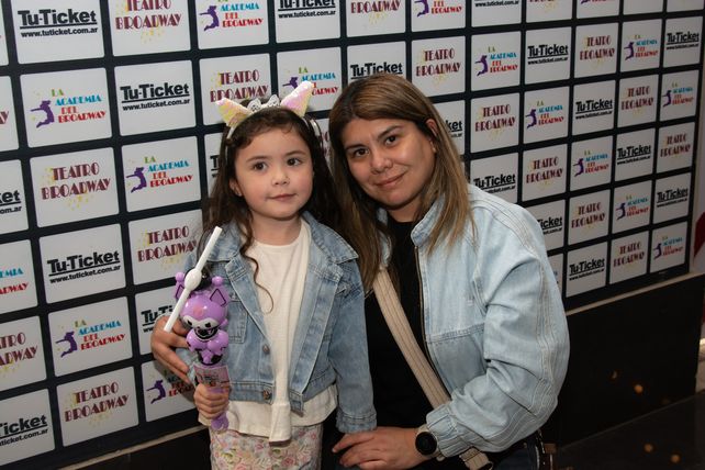 Ciara Celiz y Carina Chiappello