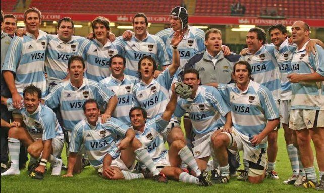 En el 2005 Los Pumas fueron invitados casi como partenaires de una fiesta que organizaron los Lions. Sin embargo, la actuación argentina, aguó el festejo. 