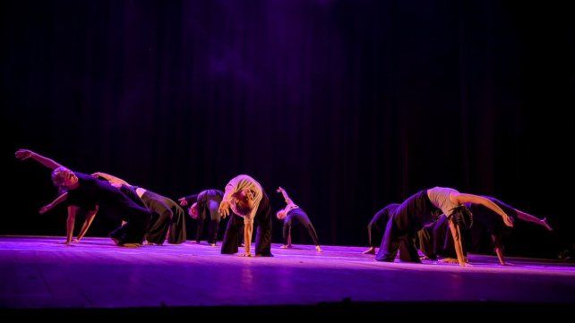 La Escuela Municipal de Danza realizó su muestra anual