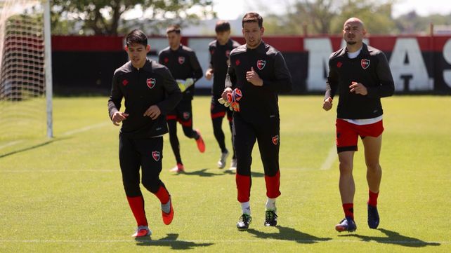 Los jugadores de Newells necesitan volver a sumar de a tres para salir del momento de incertidumbre que transitan.