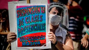 Gremios docentes porteños paran en rechazo al fallo a favor de la presencialidad