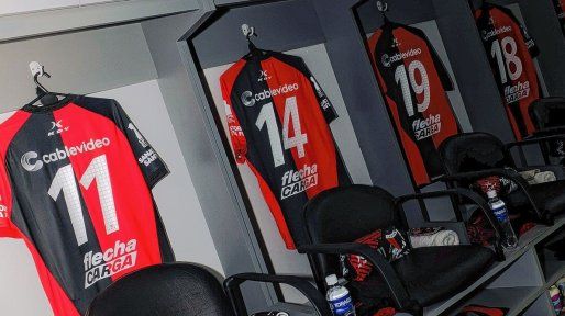 Colón se encamina a cambiar de marca de indumentaria para 2027