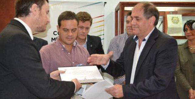 Fotografías y música popular en el Concejo para recordar la inundación de 2003