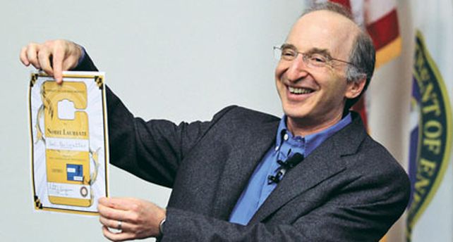 Nobel de F&iacute;sica por descubrir que el Universo se expande m&aacute;s r&aacute;pido