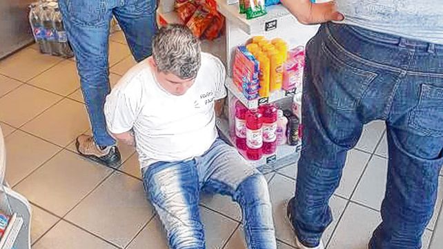 En el súper. Avejera fue apresado mientras hacía compras en Córdoba.