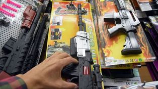 ¿Se cumple en Santa Fe la ordenanza que prohíbe la venta de juguetes bélicos?