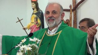 El sacerdote Jorge Aloi cumplió 18 años de trabajo en el barrio La Florida.