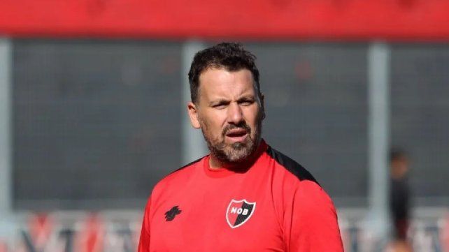 Newells echó a Cristian Fabbiani y el Ogro hizo su descargo en las redes.