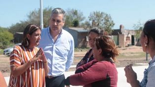 En barrio Las Vegas, Qüesta supervisó obras públicas y destacó la presencia del Estado
