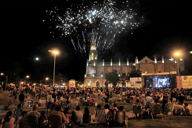 Comienza esta noche el 28º Festival Folclórico de Guadalupe