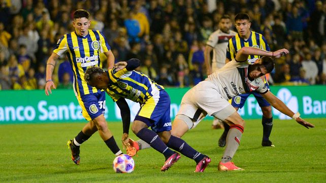 En el partido ante Colón, Central arrancó perdiendo y pudo empatarlo. Le faltó un plus para darlo vuelta.
