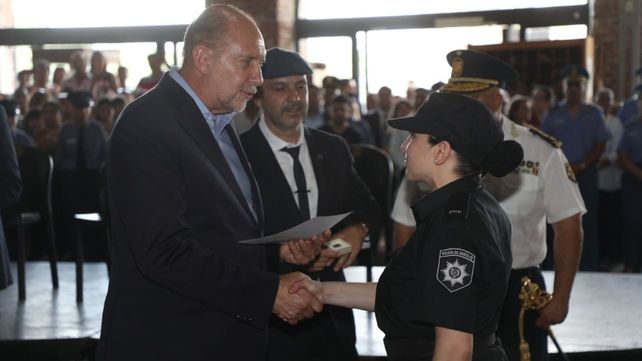 El gobernador Perotti participó del acto de egreso de 916 cadetes de policía