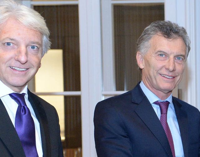 El&nbsp;vicecanciller Carlos Foradori estaba borracho cuando se rubricó un acuerdo para levantar las sanciones argentinas sobre las empresas británicas que operan en las aguas que circundan a las Malvinas.