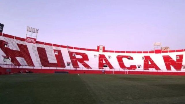 Huracán no quiere jugar sin su gente ni mudar su localía.
