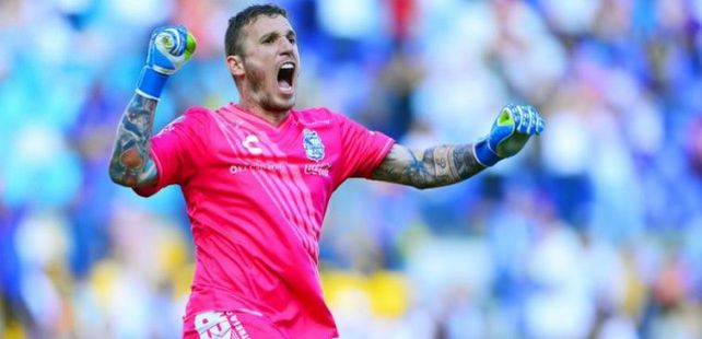 Un arquero argentino para el equipo de Maradona