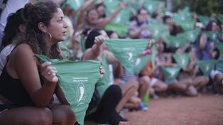 Con un pañuelazo nacional