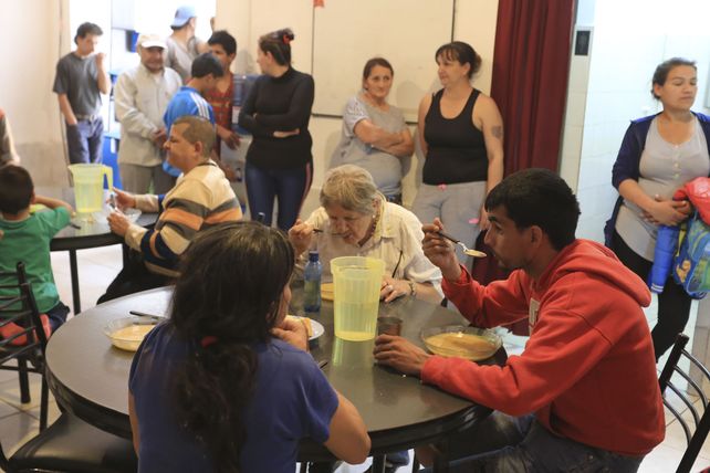 Comedores comunitarios redoblan su esfuerzo ante mayores necesidades