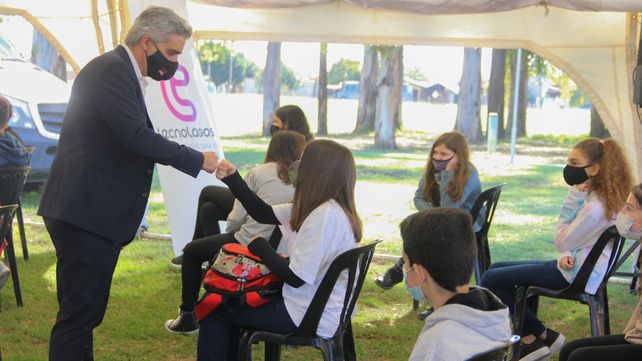 El rector de la UNR saludó a los alumnos y alumnas de la nueva secundaria de General Lagos.