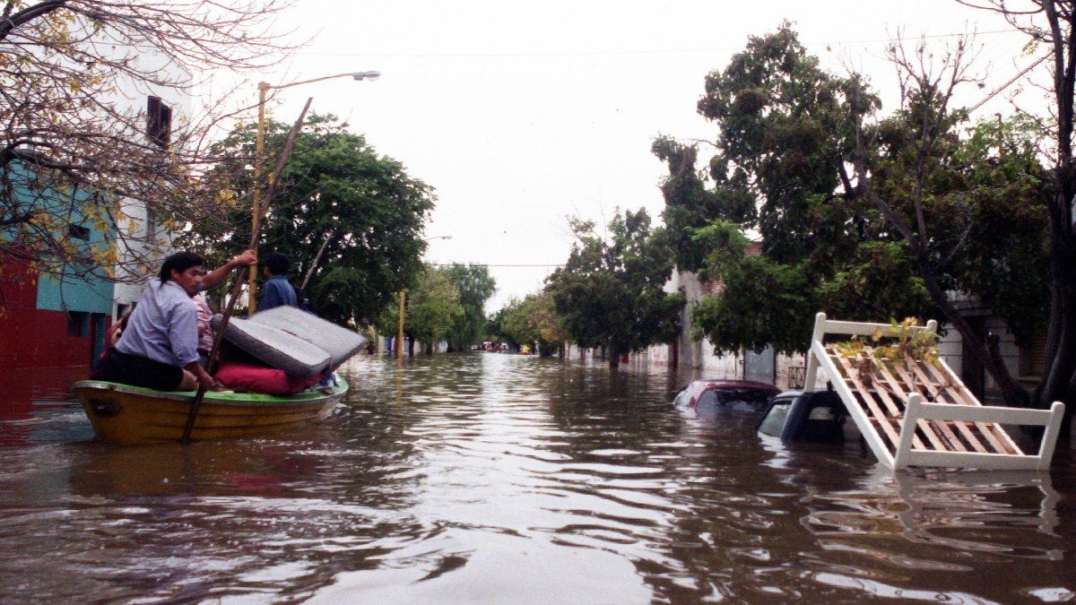 A 23 años de las inundaciones en Santa Fe, el gobierno provincial criticó al peronismo
