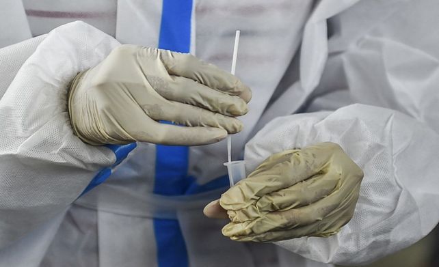 Testeos. Algunas ciudades chinas están usando muestras tomadas desde el ano para detectar potenciales infecciones de Covid-19