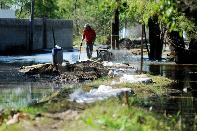 La Vuelta del Paraguayo. Es la zona más complicada por la crecida.