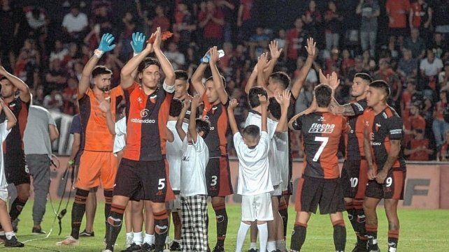 Colón no pudo abrir el marcador ante su gente.