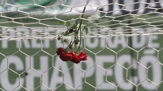 La tragedia del Chapecoense enlutó al fútbol mundial