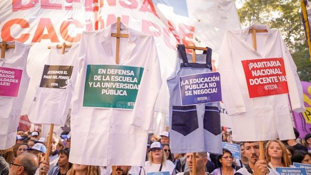 Los gremios docentes y no docentes convocaron al paro para el próximo viernes en todas las universidades del país. Harán una nueva Marcha Federal Educativa