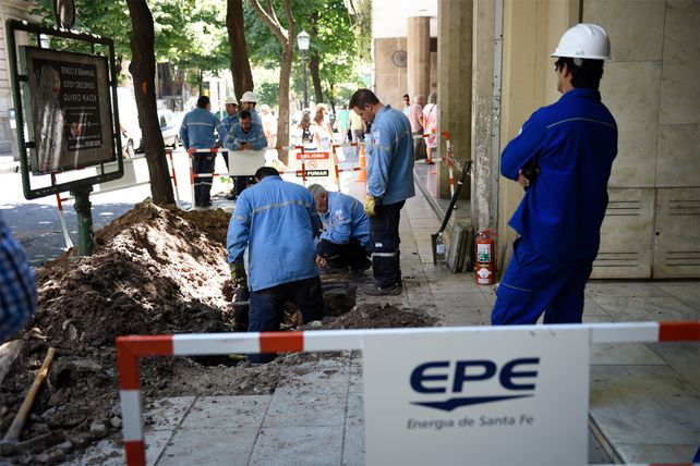 El director de la EPE reveló que hay un atraso de tarifas eléctricas de entre un 25 y un 50 por ciento.