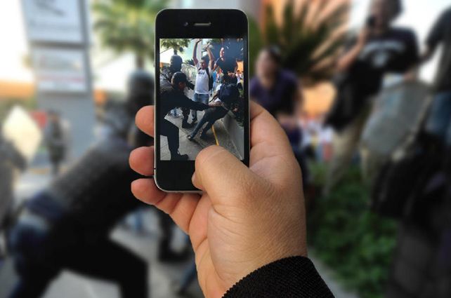Quieren que los policías de Santa Fe no vean Facebook