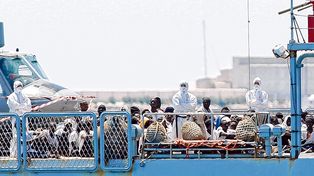 Los 630 migrantes del Aquarius finalizan el desembarque 