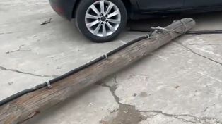Un ladrón de cables terminó con fracturas cuando cayó desde lo alto junto a un poste