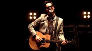 Tiago Galíndez llega a Paraná con Plan Divino y un homenaje a Charly y Fito.