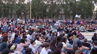 Gran cantidad de estudiantes se convocaron el pasado jueves en la plaza San Martín para impulsar asambleas en las facultades.