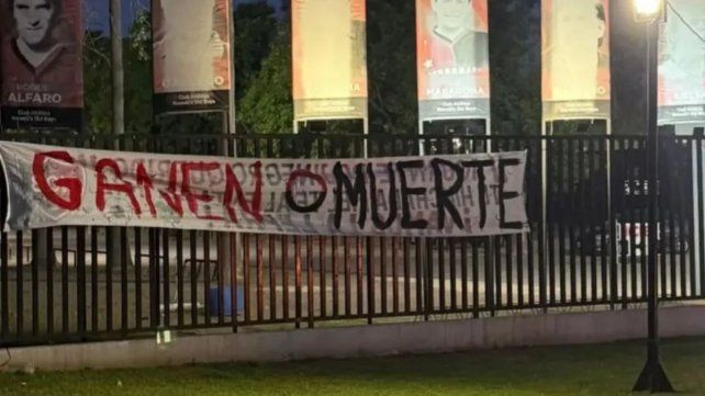 El clima en Newells está que arde.