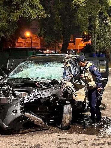 Conductor sufrió heridas graves tras chocar contra un árbol, en Concordia