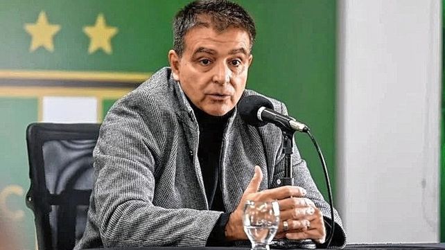 Claudio Vivas dejó de ser el entrenador de Banfield