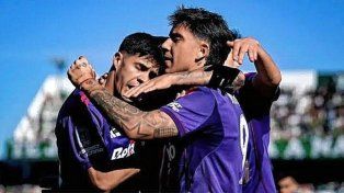 River venció a Banfeld 3-2.