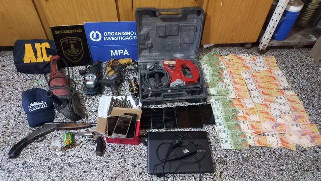 Allanamientos. Detuvieron a tres delincuentes relacionados con el robo al Pago Fácil de 9 de Julio y Mendoza