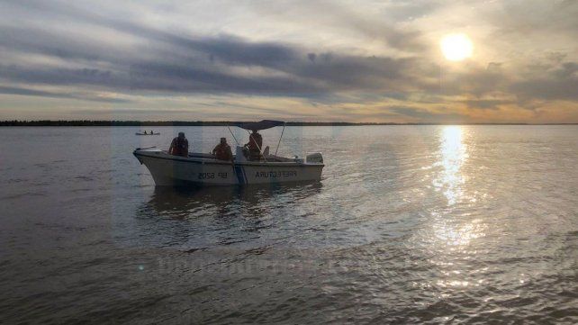 Hallaron el cuerpo del pescador que cayó al río Paraná