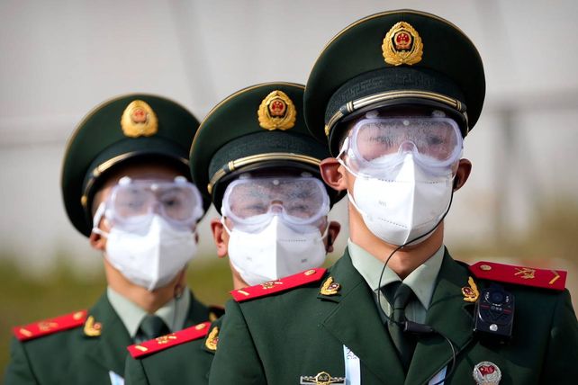 Militares en las calles de Beijing