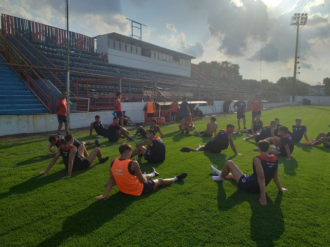 Sigue entrenando. El plantel de Central Córdoba trabajó en el Gabino Sosa tras suspenderse el partido amistoso ante Douglas Haig&nbsp;