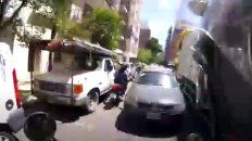 Una imagen de la persecución a lo largo de cuatro kilómetros que incluyó cuadras en contramano. Una imagen de la persecución a lo largo de cuatro kilómetros que incluyó cuadras en contramano.