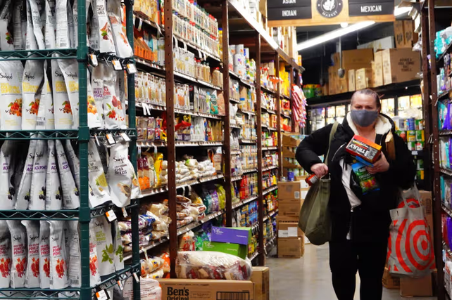Los estadounidenses extrañan los precios anteriores a la pandemia y quieren volver a ellos mediante deflación. 