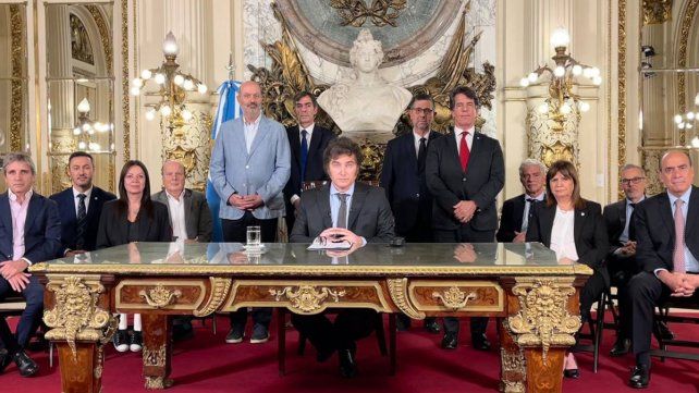 La Justicia tratará el amparo colectivo contra el DNU